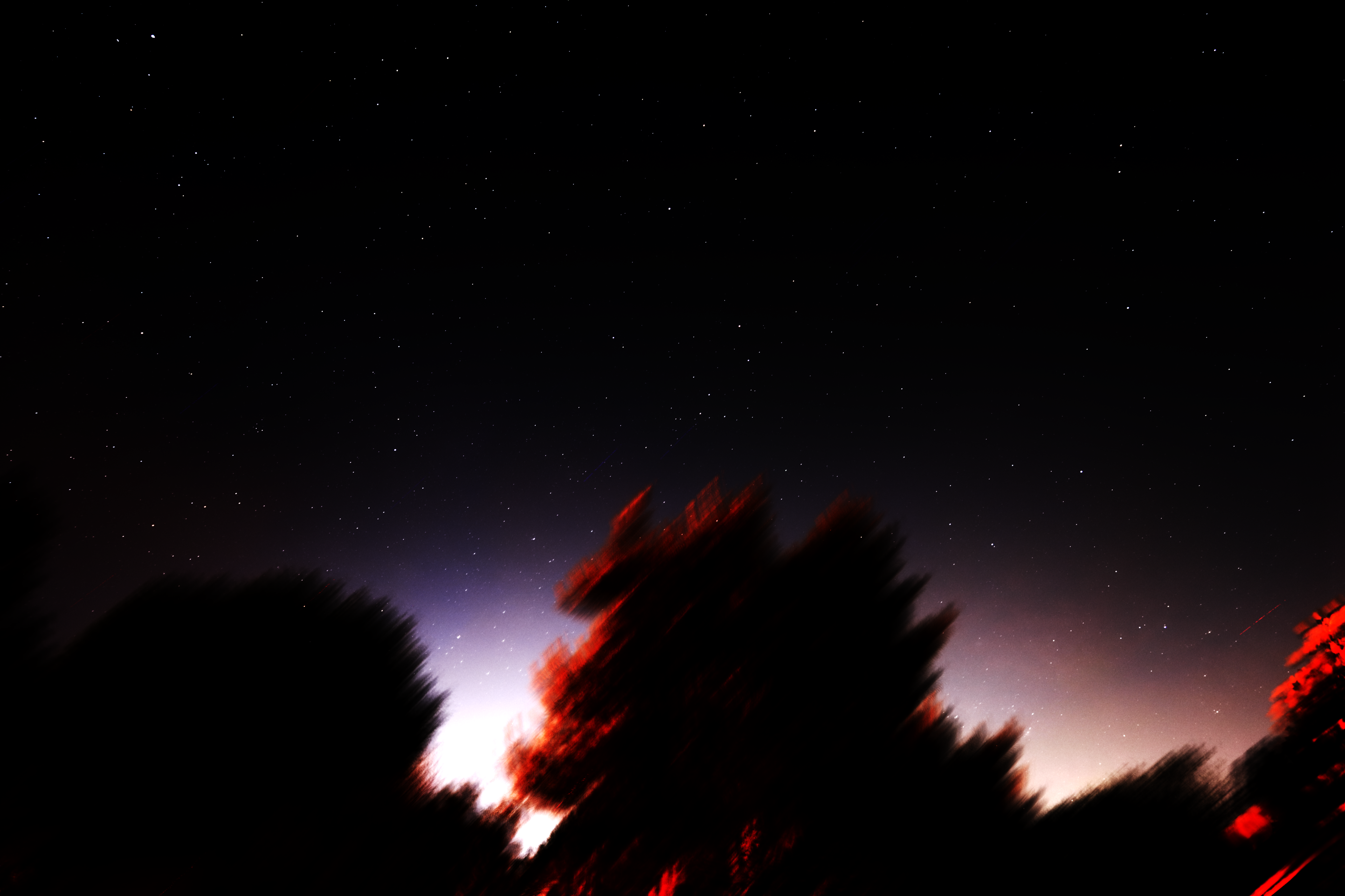 it's stabilized to the stars, so the earth's rotation is visible